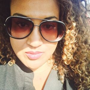 Meet your Posher, Rebecca